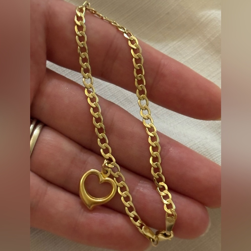 Gold Heart Charm Bracelet